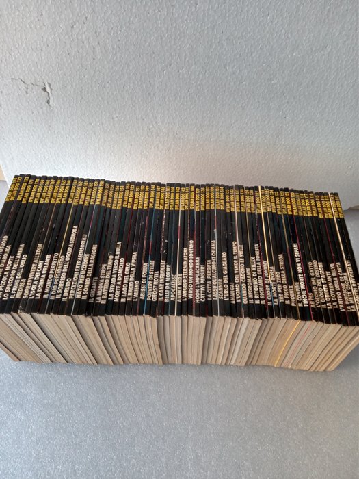 Dylan Dog nn. 111/174 - sequenza completa + speciali - 68 Comic - 1990