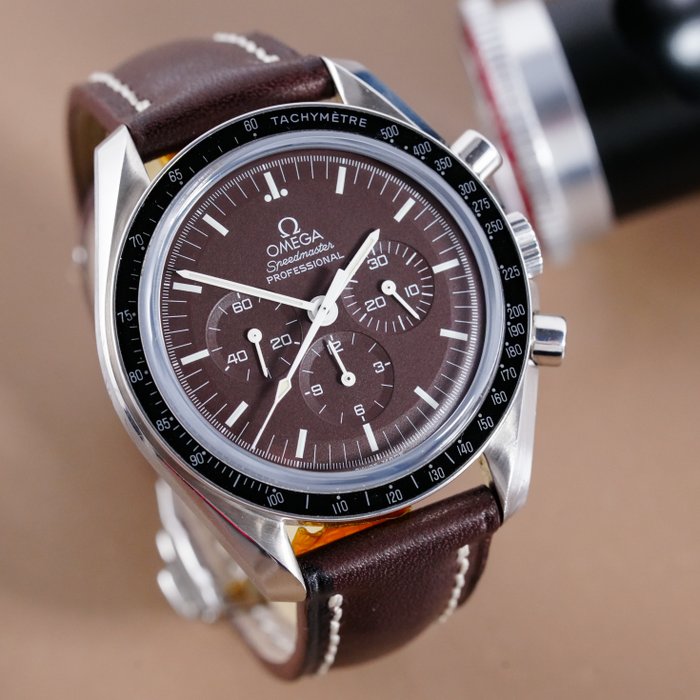 Omega - Speedmaster Professional Moonwatch Brown Dial - 311.32.42.30.13.001 - Mænd - 2011-nu