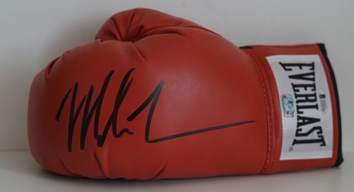 The Hangover - Mike Tyson - Autograph, Boxing Glove with Beckett COA