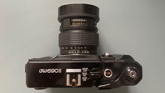 Fuji GW690II Professional 6x9 + EBC Fujinon 3,5/90mm | 120/mellemformat kamera