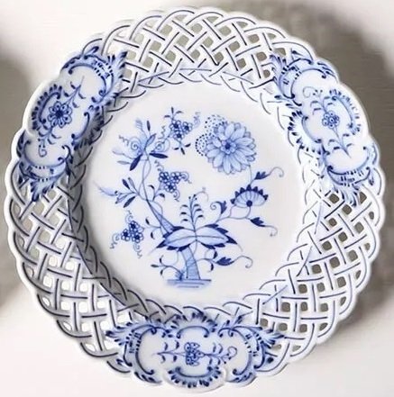 Carl Teichert - Tallerken (4) - Durchbruchteller Frühstücks-/Kaffeeteller Zwiebelmuster - Porcelæn - Vintage / 18cm ⌀