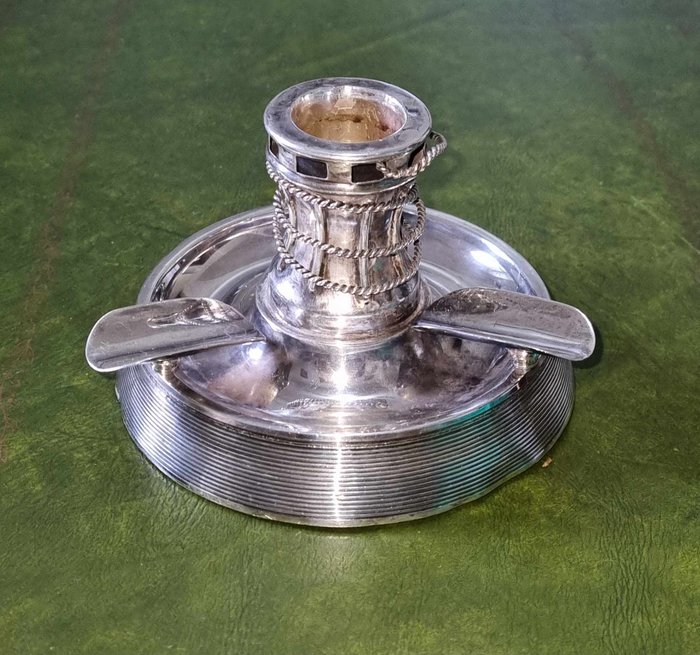 Solid Sterling Silver Ashtray and Candlestick. - Sampson and Mordan - Askebæger - Sampson and Mordan - Sølv