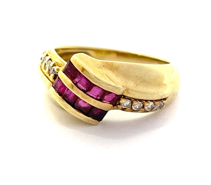 Ingen mindstepris - Ring - 14 karat Gulguld - 0,50 ct Ruby - Diamanter