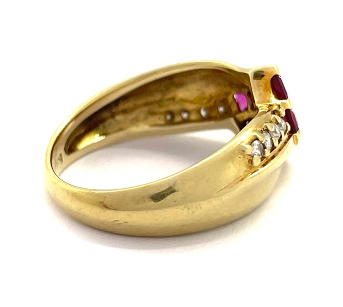 Ingen mindstepris - Ring - 14 karat Gulguld - 0,50 ct Ruby - Diamanter