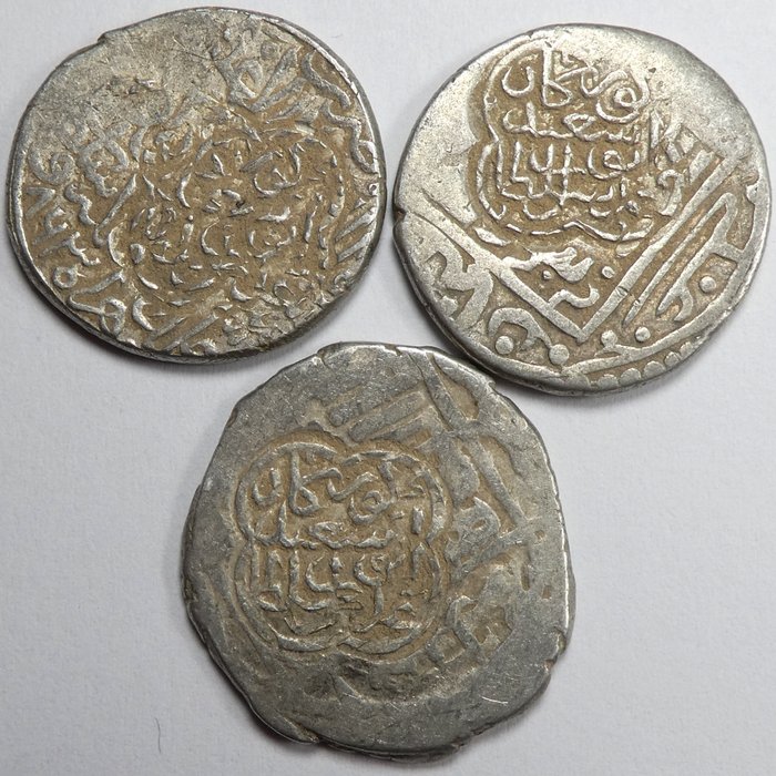 ISLAMISK middelalderlig Timurid Abu Sa'id - Shahrukh Lot of 3 silver Tankas Various dates/ Countermarks  (Ingen mindstepris)