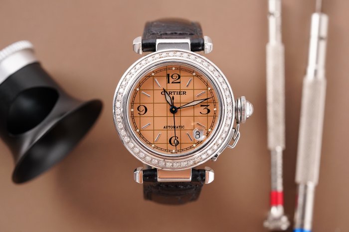 Cartier - Pasha C De Cartier Salmon Dial Diamond Bezel - W31024M7 - Kvinder - 2011-nu