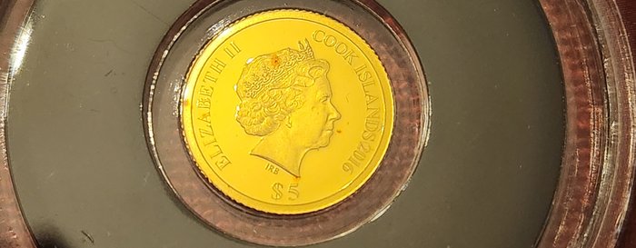 Cook-øerne. 5 Dollars 2016 1/2 gram .9999 Pure Gold. Elizabeth II.  (Ingen mindstepris)