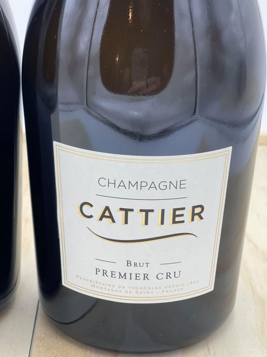 Cattier, Brut - Champagne Premier Cru - 2 Magnummer (1,5 L)