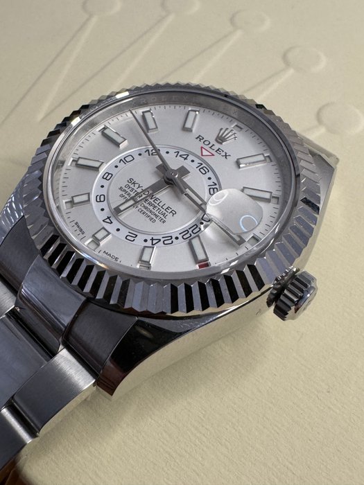 Rolex - Sky-Dweller - 326934 - Unisex - 2020+