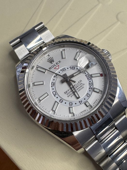 Rolex - Sky-Dweller - 326934 - Unisex - 2020+