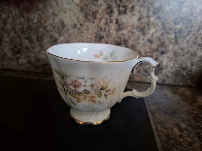 Royal Albert - Te service (18) - Howarth - Benporcelæn