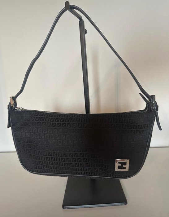 Fendi - Baguette - Skuldertaske