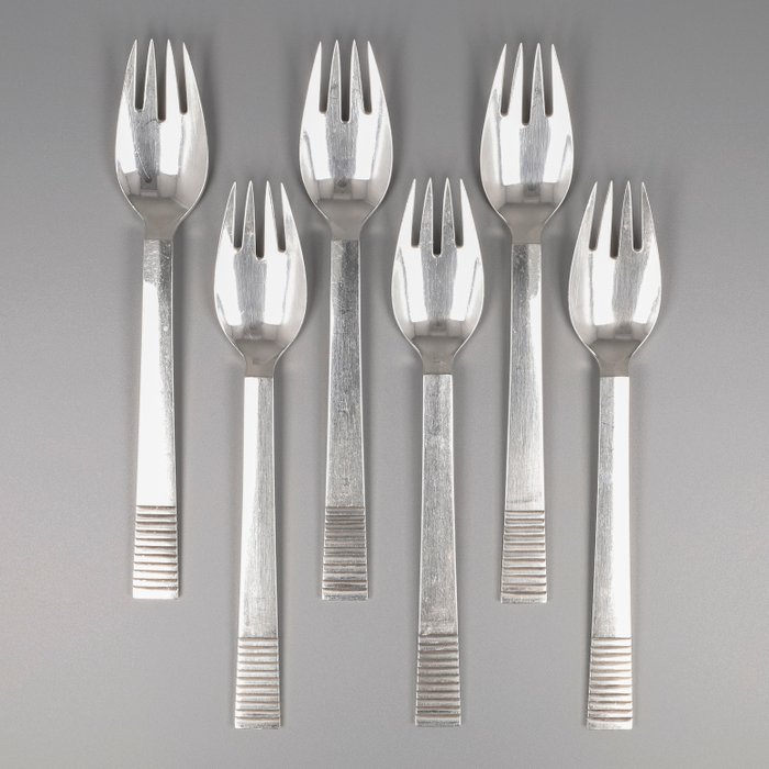 Georg Jensen dinervorken, model Parallel. Ontworpen door Oscar Gundlach Pedersen in 1931 - Gaffel (6) - .925 sølv