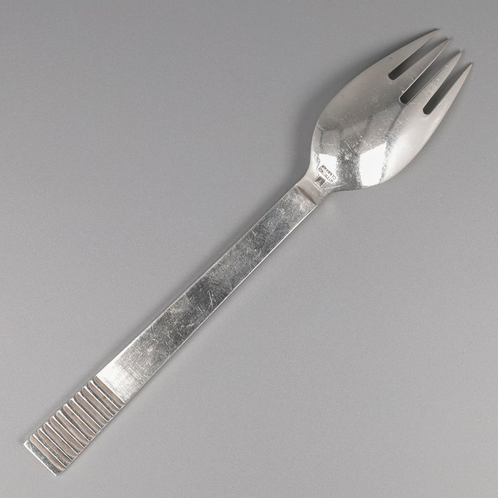 Georg Jensen dinervorken, model Parallel. Ontworpen door Oscar Gundlach Pedersen in 1931 - Gaffel (6) - .925 sølv