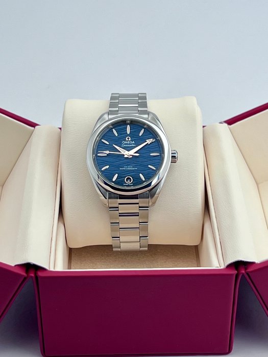 Omega - Seamaster Aqua Terra 150M CO-Axsial Master Chronometer Blue Wavy dial Automatic - 220.10.34.20.03.001 - Kvinder - 2011-nu