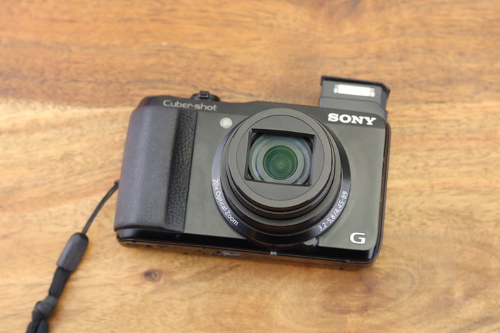 Sony DSC-HX20V, 18,2MP, 20x optische zoom, GPS Digitalkamera