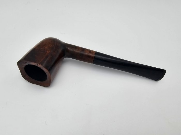 Savinelli, Bruyere - 8002 - Pipe - Træ