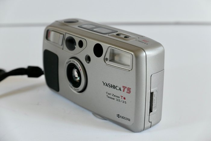 Yashica T5 with Eagle Eye Carl Zeiss Tessar 3,5/35mm T* | Analogt kompaktkamera