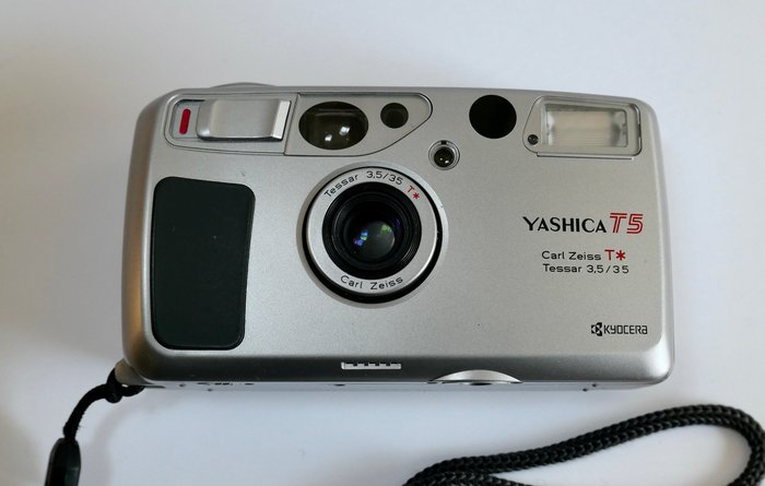 Yashica T5 with Eagle Eye Carl Zeiss Tessar 3,5/35mm T* | Analogt kompaktkamera