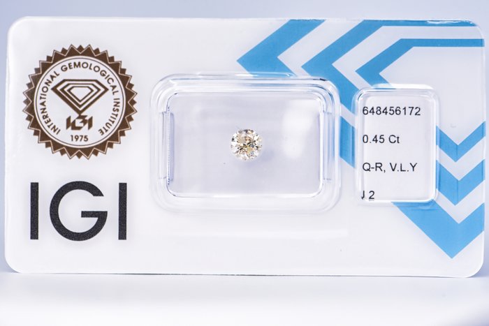 Ingen mindstepris - 1 pcs Diamant  (Naturfarvet)  - 0.45 ct - Rund - Very light Gul - I2 - International Gemological Institute (IGI)