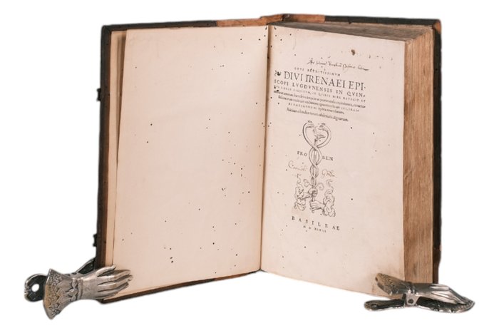 Sammelband met werken van zowel Irenaeus als Gregorios van Nazianze - Divi Irenaei Episcopi Lugdunensis In Quinque Libros Digestum  D. Gregorii Nazianzeni Orationes XXX. - 1531-1548