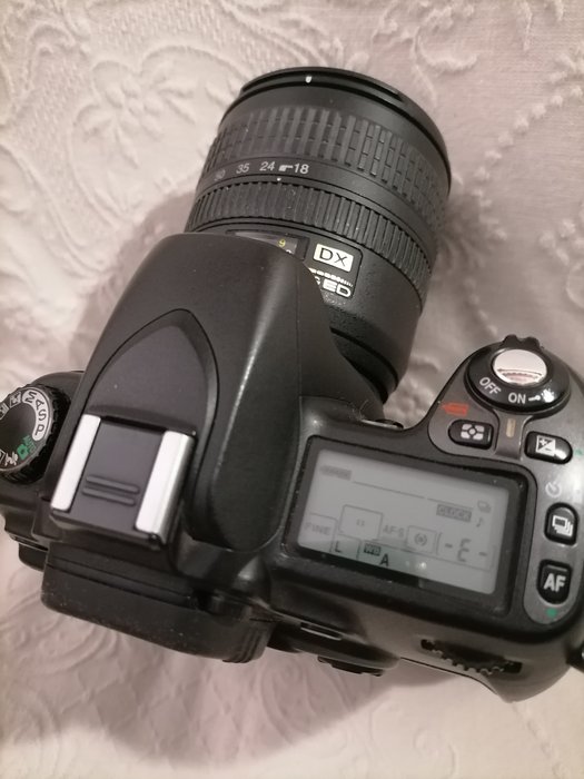 Nikon D80, AF-s 18-70 3.5-4.5 ED DX winder MB-D80 Digitalt refleks kamera (DSLR)