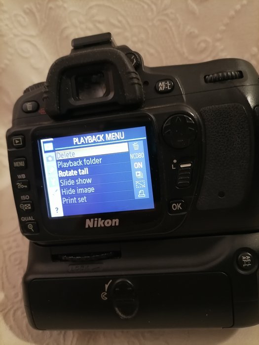 Nikon D80, AF-s 18-70 3.5-4.5 ED DX winder MB-D80 Digitalt refleks kamera (DSLR)