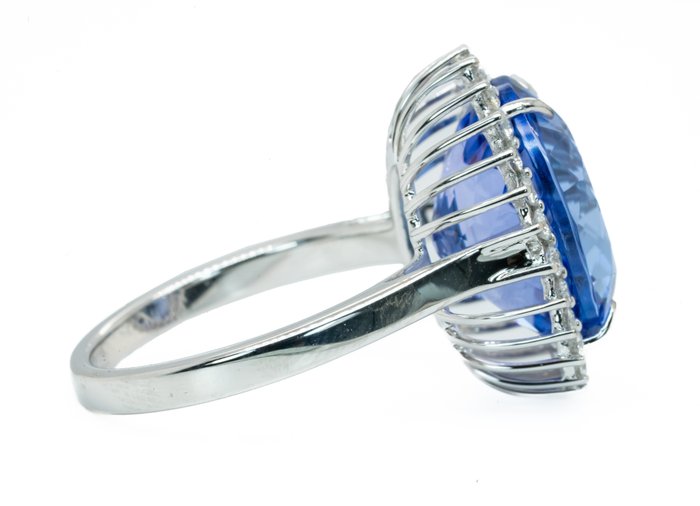 Ingen mindstepris - Ring - 18 kraat Hvidguld, Intens violetblå (D-blok) -  10.25ct. tw. Tanzanit - Diamant - 0,46 ct - VS