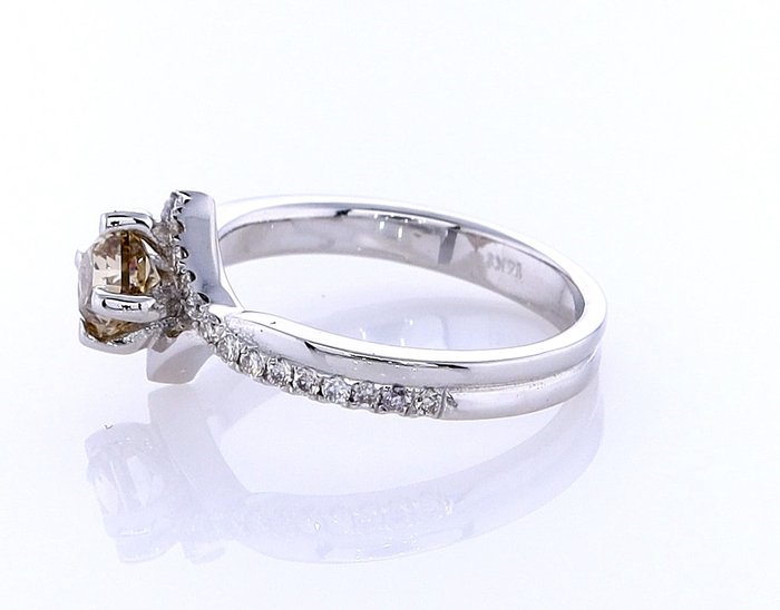 Ring - 14 karat Hvidguld -  0.79ct. tw. Diamant (Naturfarvet) - Diamant