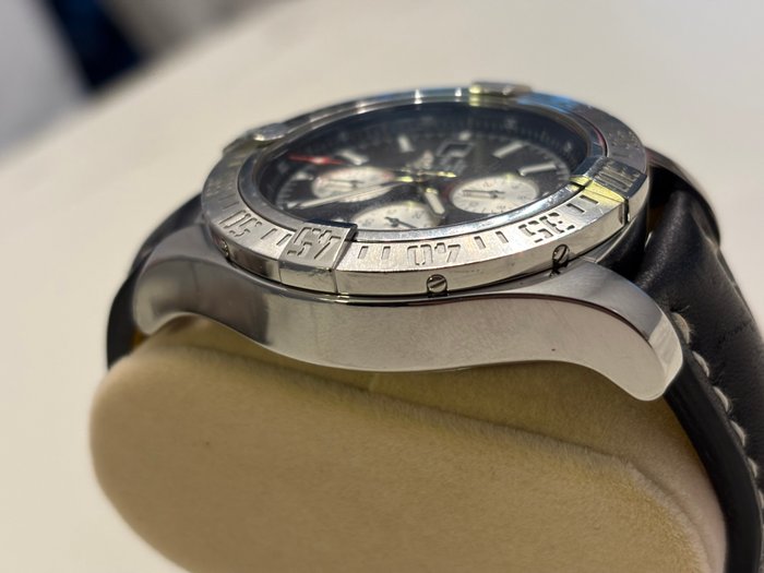 Breitling - Super Avenger II Chronograph - A13371 - Mænd - 2011-nu