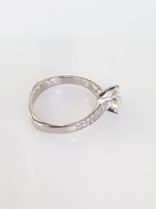 Forlovelsesring - 18 kraat Hvidguld -  1.36ct. tw. Diamant (Natur)