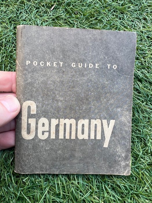 Verenigde Staten van Amerika - Official US Army Soldier's Pocket Guide Germany - Hürtgen - Rhine - Ardennes - Published in December 1944 prior to invasion of German territory - 1944