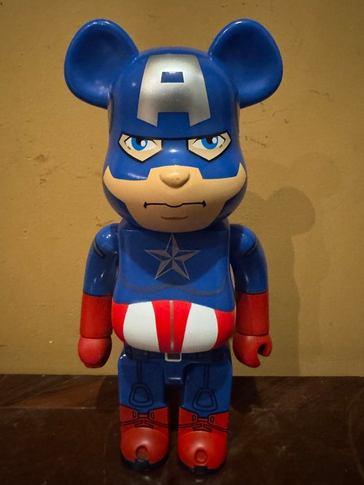 Bearbrick 400% Medicom Toy “Captain America” - Figur - PVC