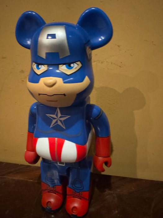 Bearbrick 400% Medicom Toy “Captain America” - Figur - PVC