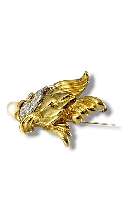 Broche - 18 kraat Gulguld, Fantastisk 18 karat guld diamantperlefiskbrochenål af J. Cooper -  2.00ct. tw. Diamant (Natur)