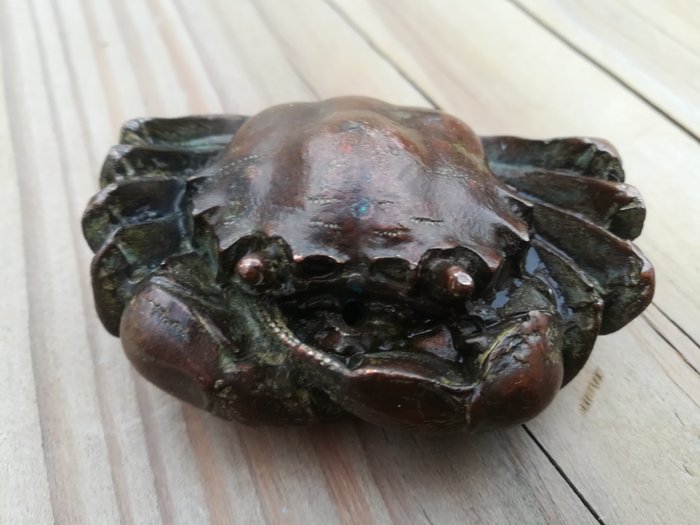 Patineret bronze - Okimono. The Crab Heikegani 平家蟹 - Meiji-perioden (1868-1912)  (Ingen mindstepris)