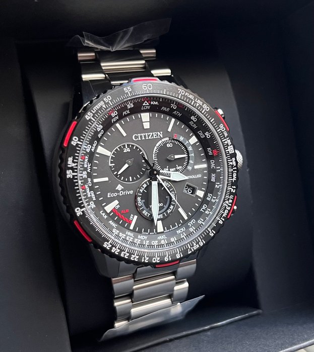 Citizen - Chrono Pilot Eco Drive - Ingen mindstepris - CB5001-57E - Mænd - 2011-nu