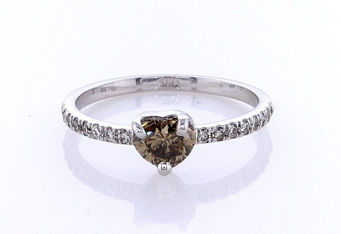 Ring - 14 karat Hvidguld -  0.68ct. tw. Diamant (Naturfarvet) - Diamant