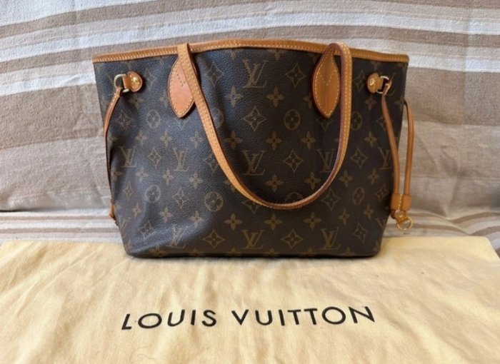 Louis Vuitton - Neverfull PM - Skuldertaske