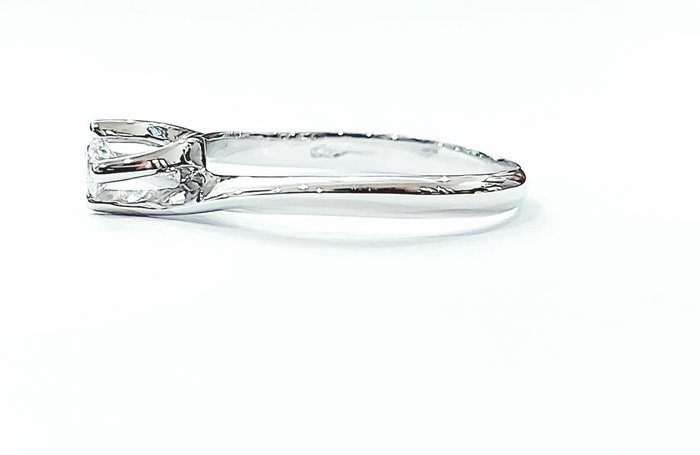 18 kraat Guld, Hvidguld - Ring - 0.20 ct Diamant