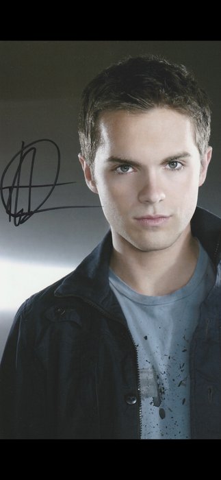 Terminator - Signed by Thomas Dekker (John Connor)