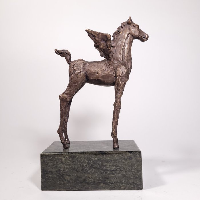 Krzysztof Brzuzan (1956) - The Pegasus (bronze)