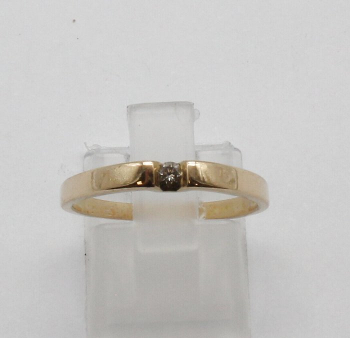 Ingen mindstepris - Ring - 18 kraat Gulguld Diamant (Natur)