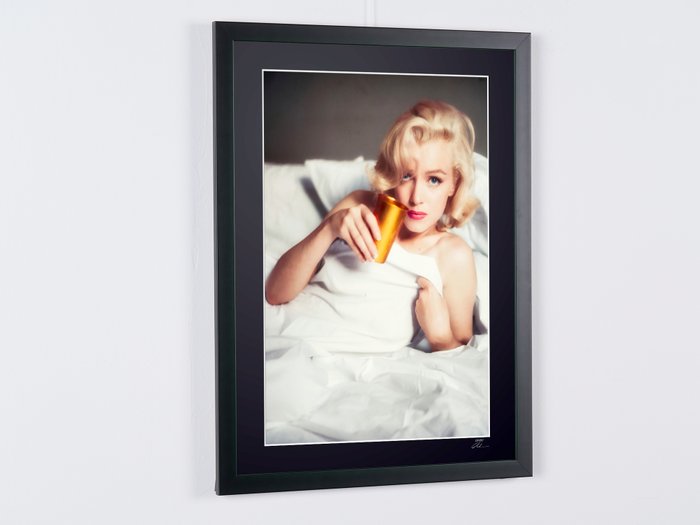 Marilyn Monroe 1955 - Fine Art Photography - Luxury Wooden Framed 70X50 cm - Limited Edition Nr 01 of 30 - Serial ID 17721 - Original Certificate (COA), Hologram Logo Editor and QR C