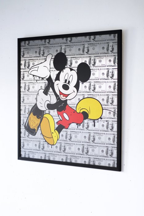 Suketchi - Disney Mickey Mouse Dom Perignon