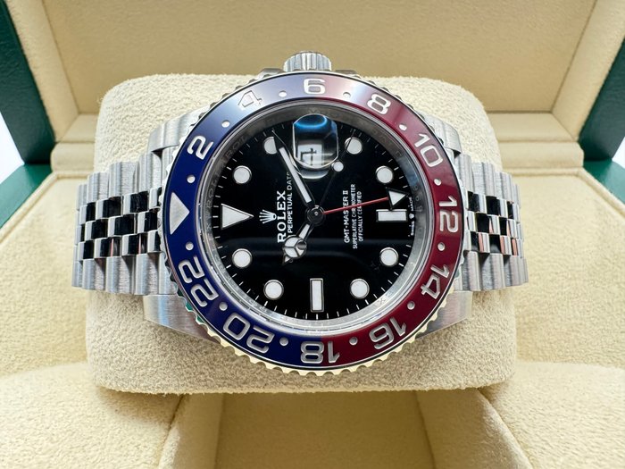 Rolex - GMT-Master II Pepsi - 126710BLRO - Mænd - 11-2022