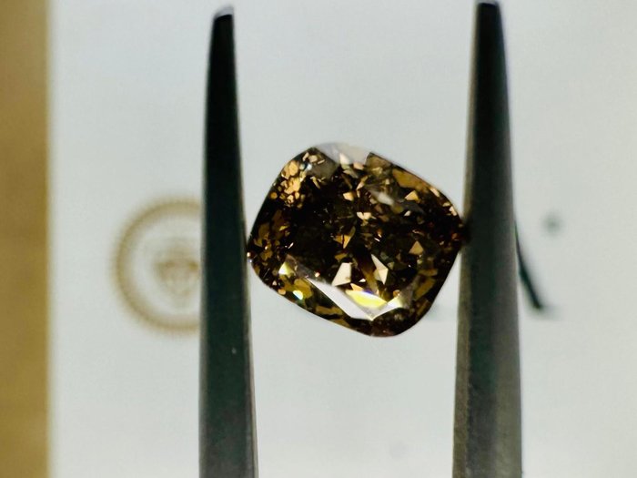 1 pcs Diamant  (Naturfarvet)  - 1.00 ct - Pude - Fancy dark Brun, Gul - SI2 - Gemological Institute of America (GIA)