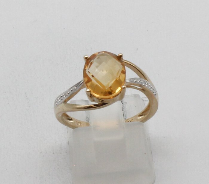 Ingen mindstepris - Ring - 9 kt Gulguld Diamant (Natur)  - Citrin