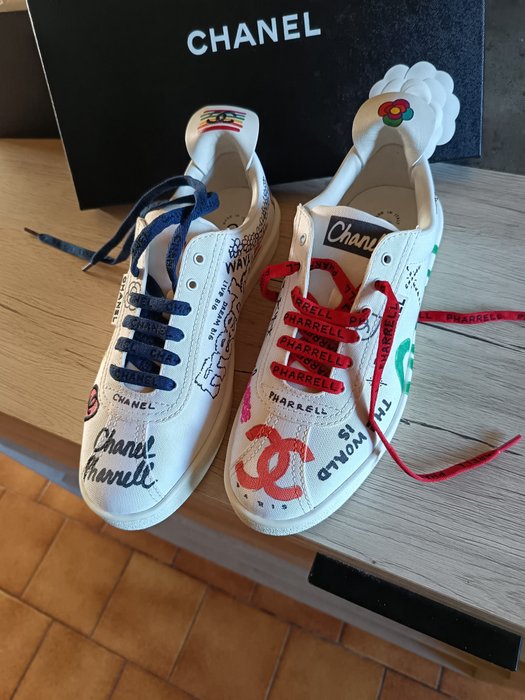 Chanel - Chanel x Pharell Williams - Sneakers - Størelse: Sko / EU 40