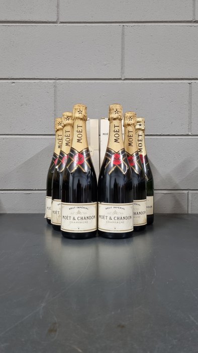 Moët  Chandon, Brut Impérial ('90s-'10s) - Champagne - 6 Flasker (0,75 L)